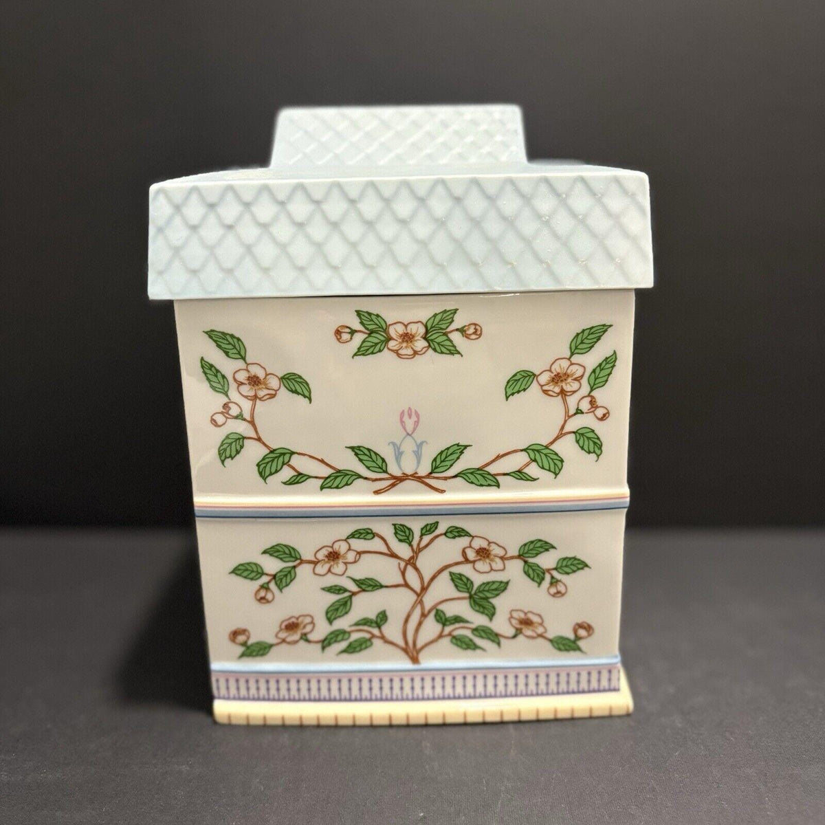 1990 Lenox Spice Village TEA Canister Tea Shoppe